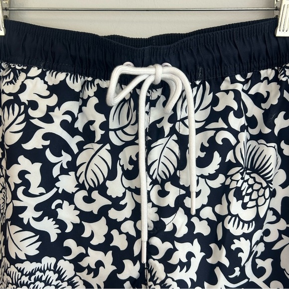 NWT Amazon Blue/White Floral Drawstring Hawaiian Swim Trunks Size Large - Picture 3 of 11